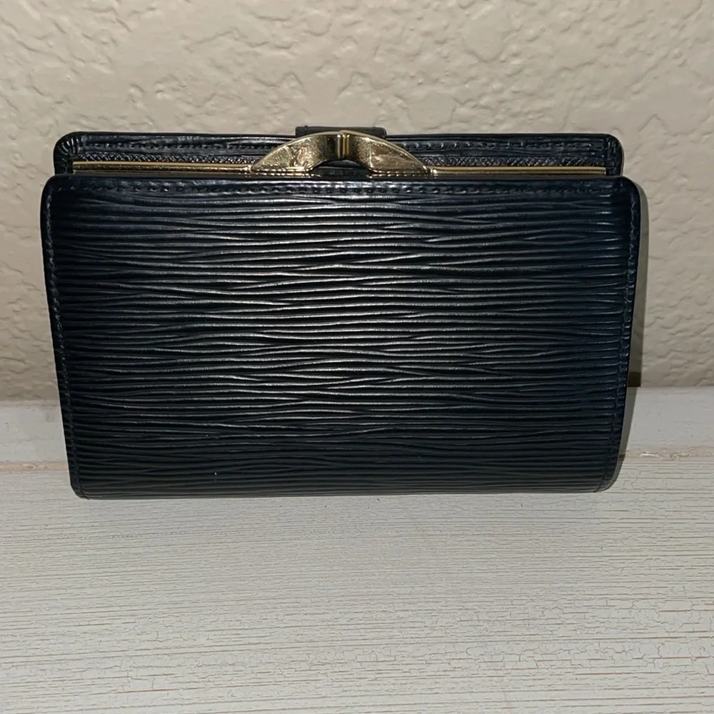 Louis Vuitton Wallet Epi Porte Monnaie Billets Viennois Leather Bifold Wallet 🔥